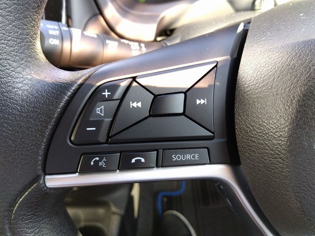 Nissan NOTE 2017-09 196658-22