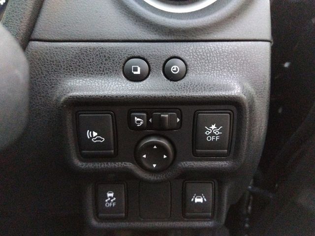 Nissan NOTE 2017-09 196658-10