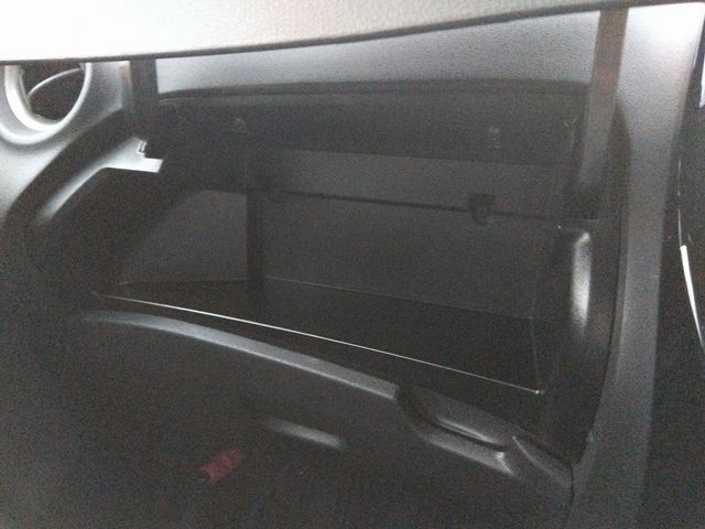 Nissan NOTE 2017-09 196658-13
