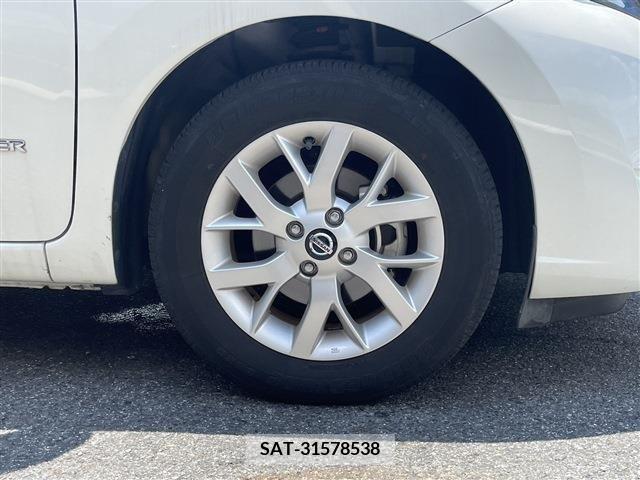 Nissan NOTE 2018-07 329181-5