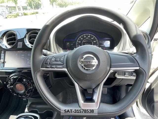 Nissan NOTE 2018-07 329181-11