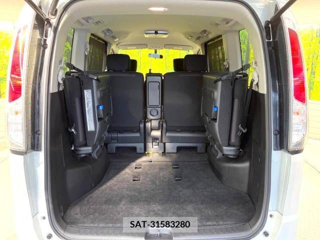 Nissan SERENA 2011-06 254930-12