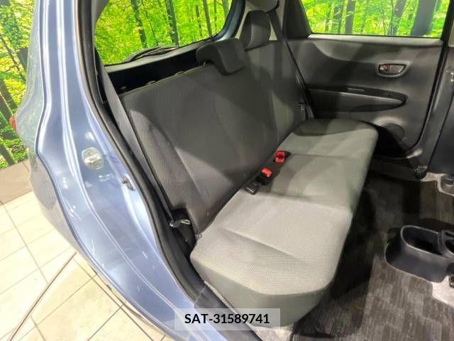 Toyota VITZ 2013-06 255257-9