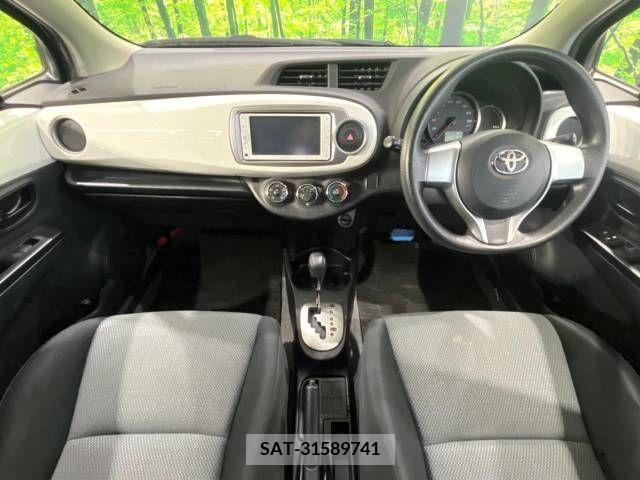 Toyota VITZ 2013-06 255257-1