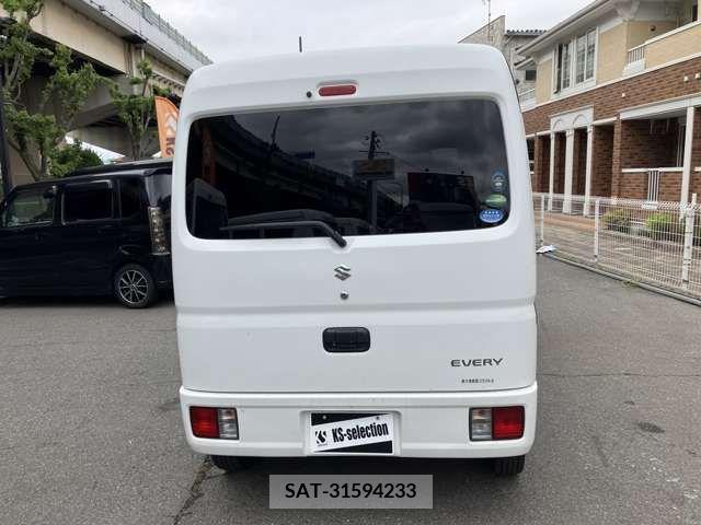 Suzuki EVERY 2018-03 297390-11