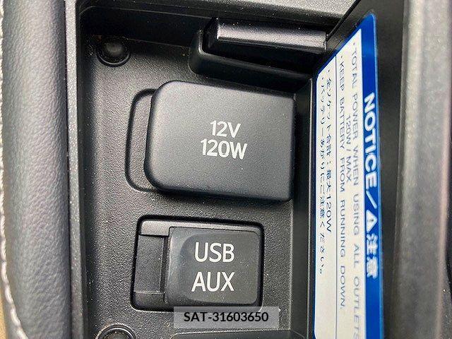 Lexus CT 2011-03 202756-14