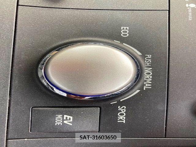 Lexus CT 2011-03 202756-25