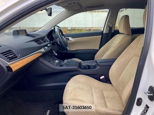 Lexus CT 2011-03 202756-3