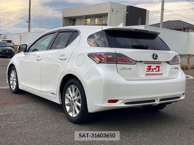 Lexus CT 2011-03 202756-8