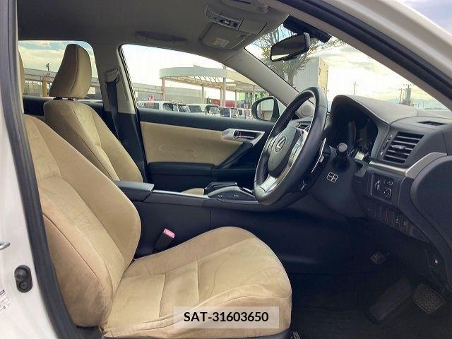 Lexus CT 2011-03 202756-12