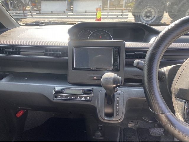 Suzuki WAGON R 2017-10 21513-7