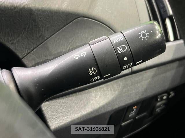 Toyota PRIUS 2015-01 383817-7