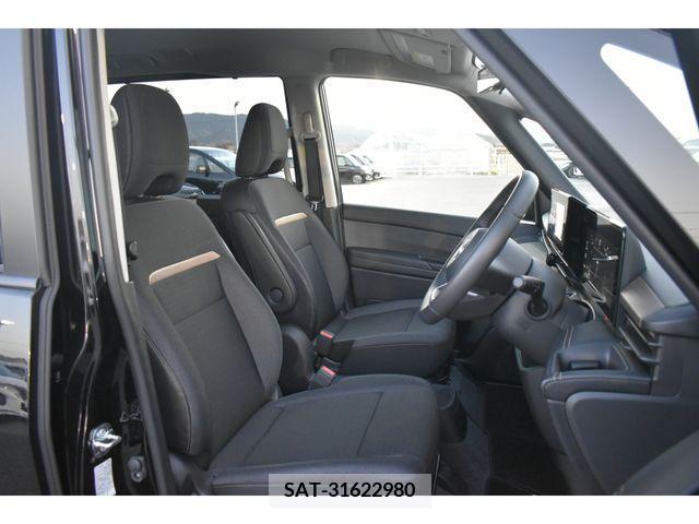 Nissan SERENA 2023-04 229193-18