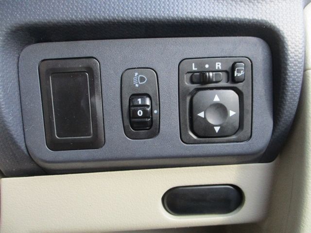 Mitsubishi EK WAGON 2013-06 27907-11