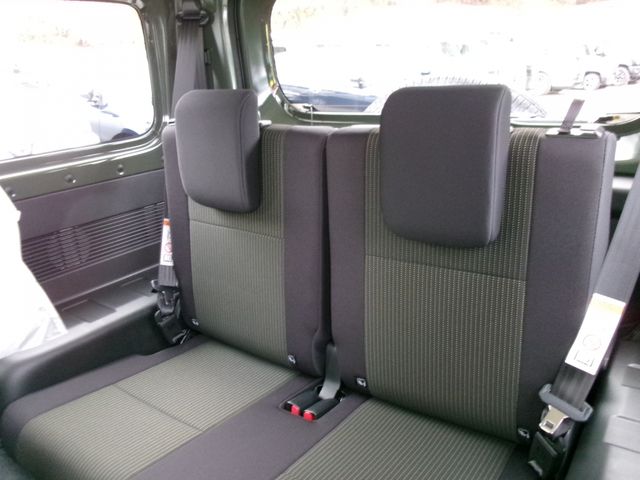 Suzuki JIMNY 2023-11 186864-17