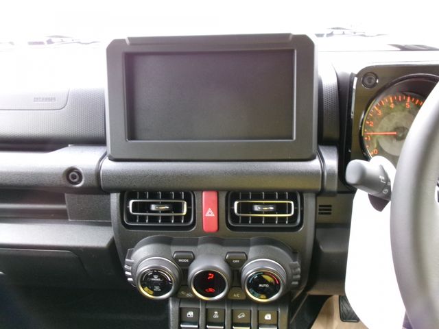 Suzuki JIMNY 2023-11 186864-23