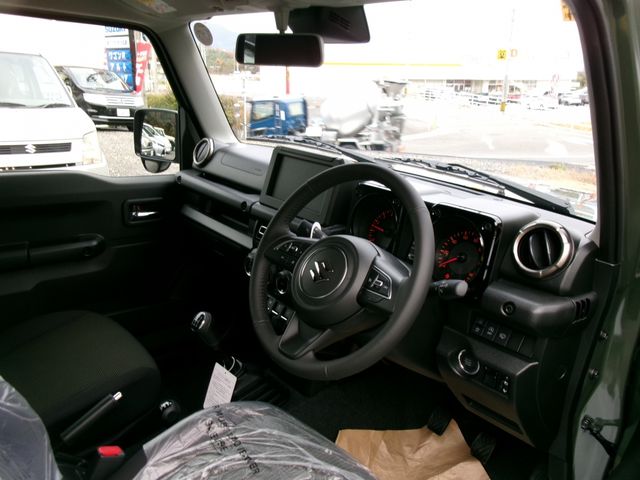 Suzuki JIMNY 2023-11 186864-19