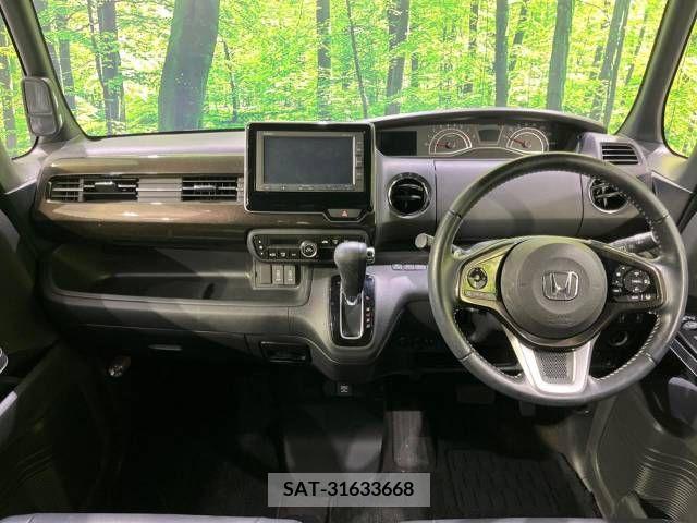 Honda N BOX CUSTOM 2017-10 242492-1