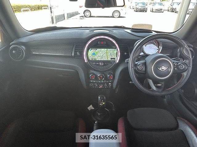 Bmw MINI 2018-02 319848-2