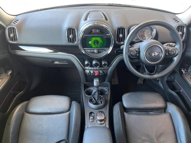 Bmw MINI 2018-09 180924-1