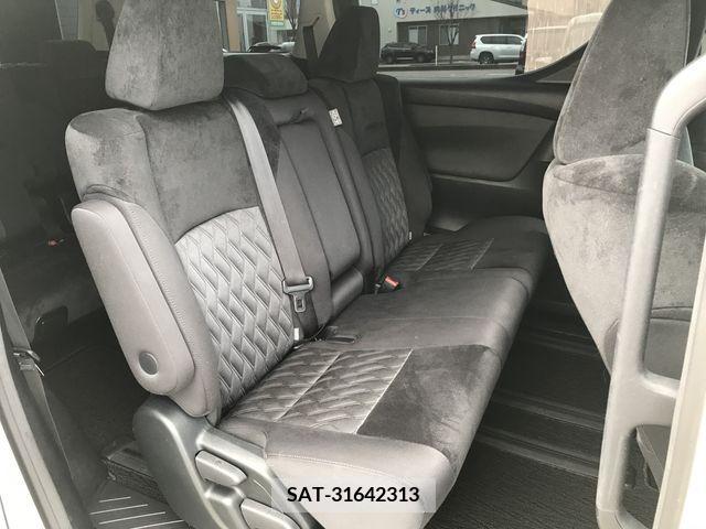 Toyota VELLFIRE 2018-08 214417-8