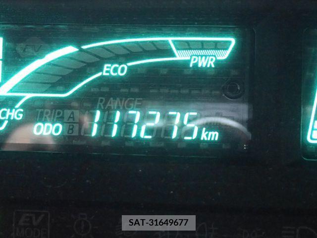 Toyota AQUA 2012-05 389267-12