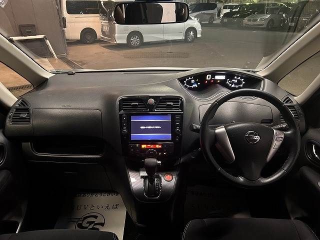 Nissan SERENA 2016-03 6854-1