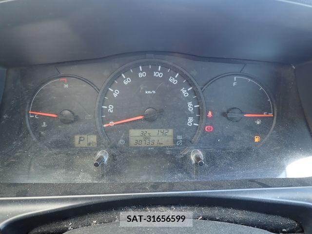 Toyota REGIUSACE VAN 2015-06 388645-14