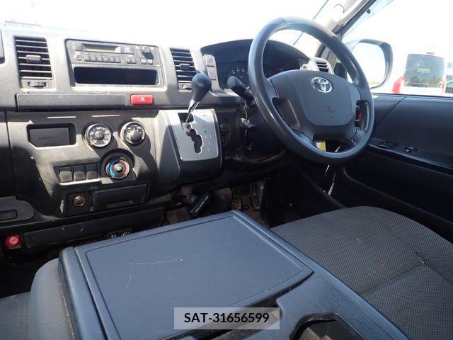 Toyota REGIUSACE VAN 2015-06 388645-1