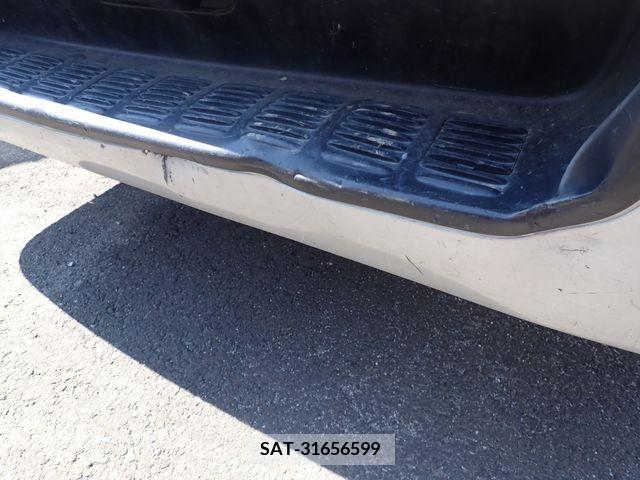 Toyota REGIUSACE VAN 2015-06 388645-26