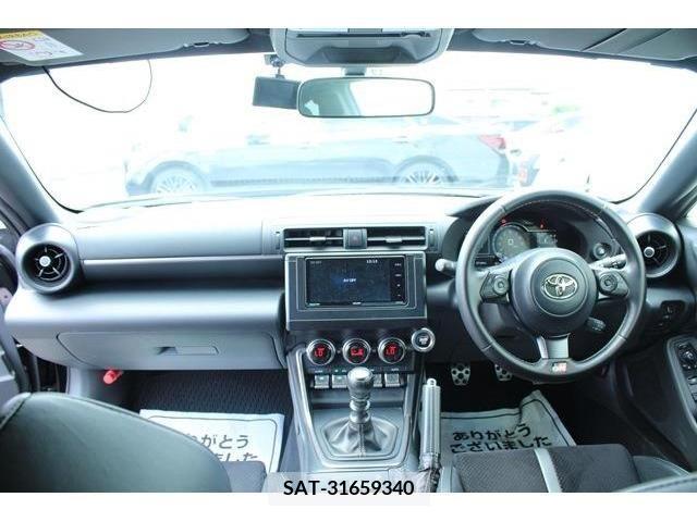 Toyota 86 2021-12 351916-17