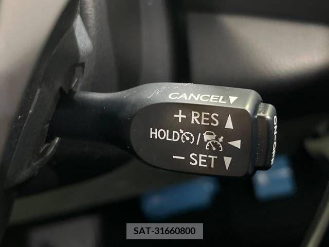 Toyota C-HR 2017-09 384513-7