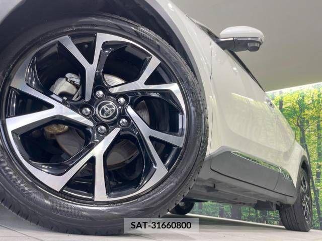 Toyota C-HR 2017-09 384513-13