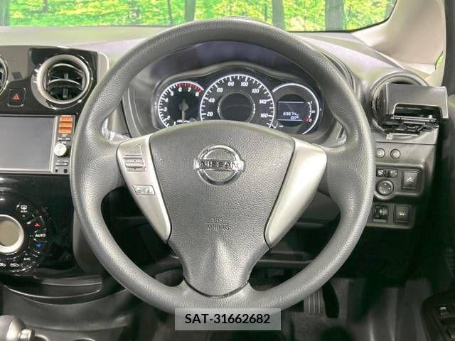 Nissan NOTE 2015-09 302370-11