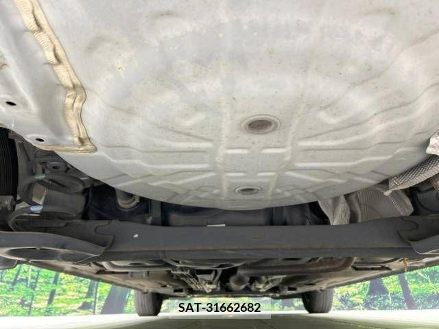Nissan NOTE 2015-09 302370-19