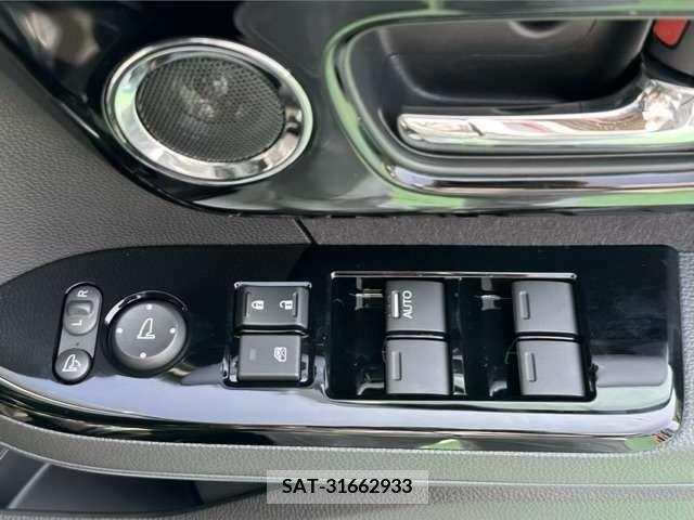 Honda N BOX CUSTOM 2023-09 364973-15