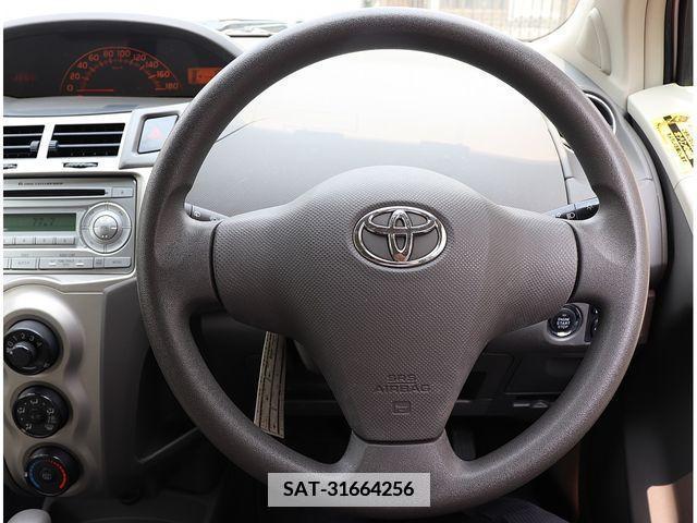 Toyota VITZ 2009-10 372393-20