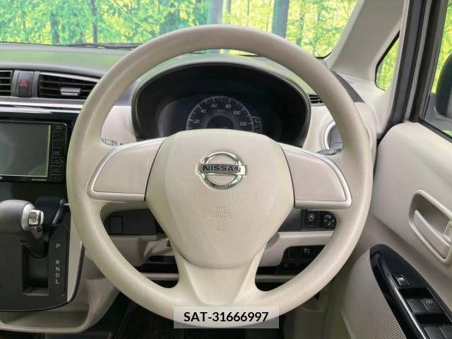 Nissan DAYZ 2015-10 353593-11
