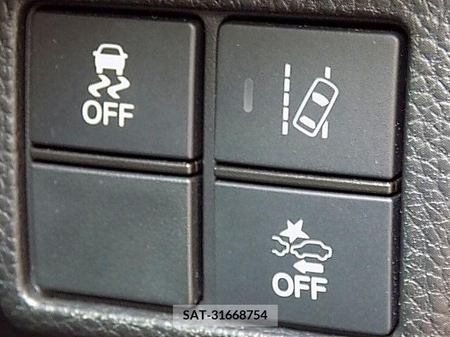 Honda N BOX CUSTOM 2019-06 279242-5
