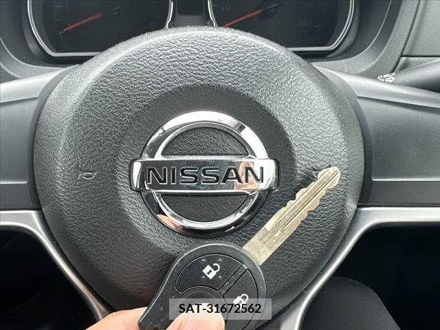 Nissan NOTE 2019-01 302440-21