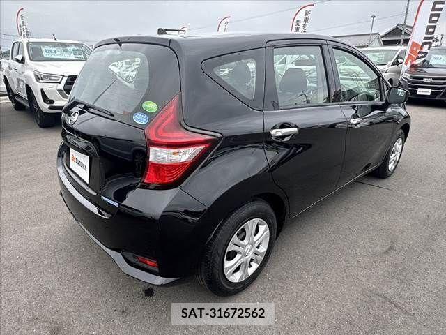 Nissan NOTE 2019-01 302440-14