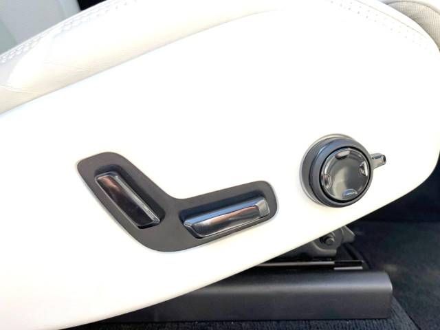 Volvo XC60 2019-09 18806-7