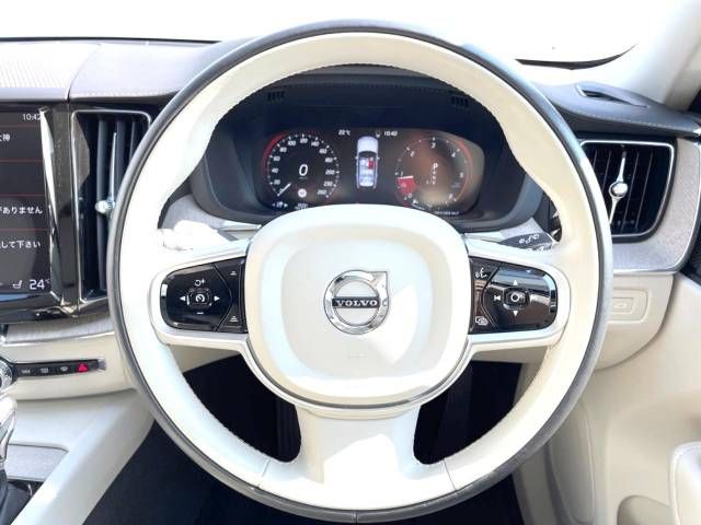 Volvo XC60 2019-09 18806-10