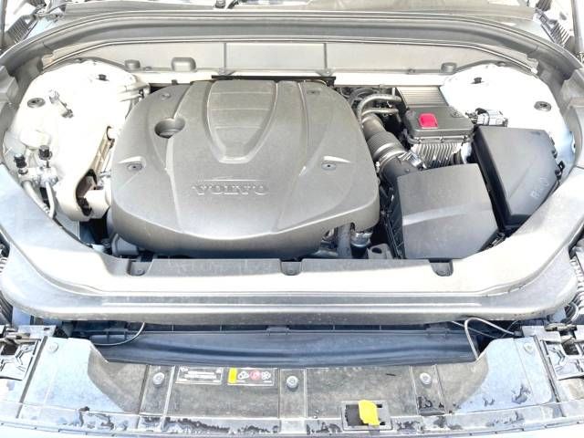 Volvo XC60 2019-09 18806-19