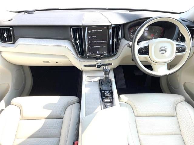 Volvo XC60 2019-09 18806-1