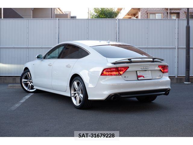 Audi A7 2015-01 212306-2