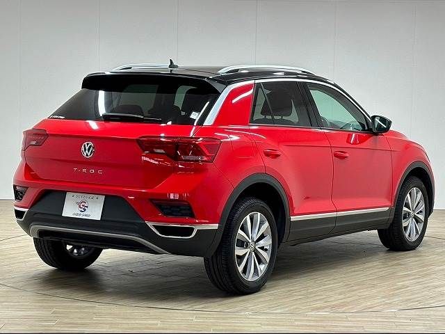 VolksWagen T-ROC 2021-03 181377-13