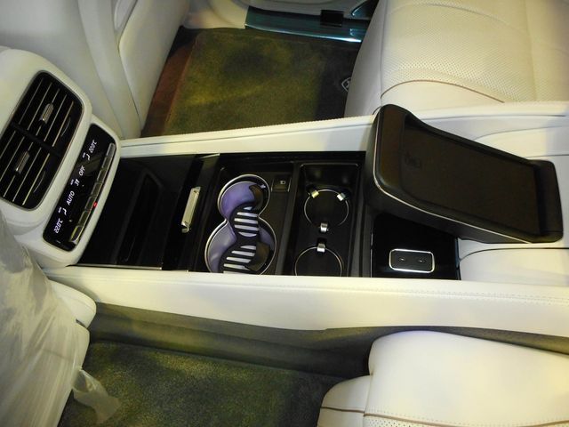Mercedes Benz GLS-CLASS 2022-08 24866-24