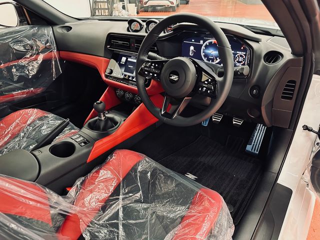 Nissan FAIRLADY Z 2023-10 187710-1