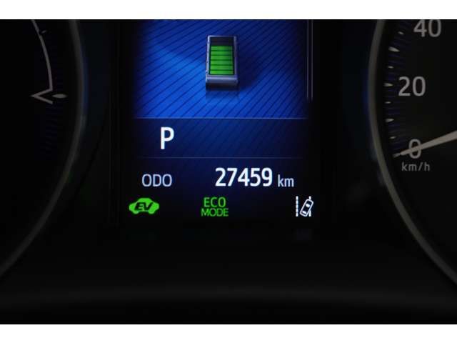 Toyota C-HR 2018-04 187796-3